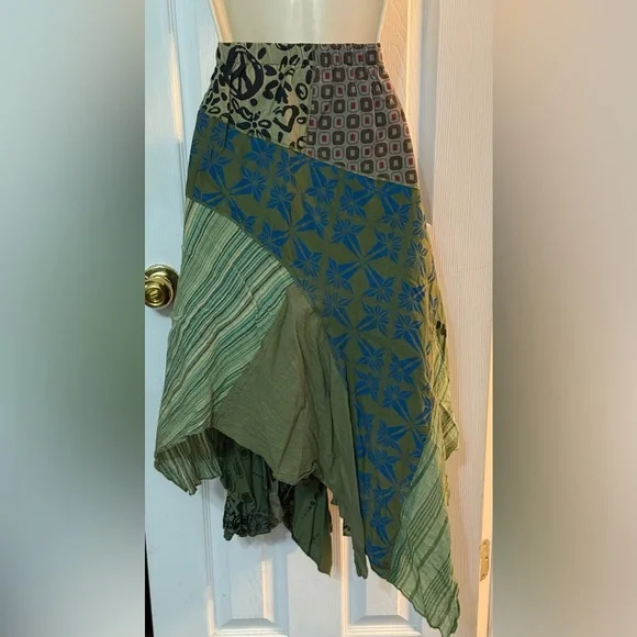 Joe Browns Green Asymmetrical Pieced Material Skirt Sz 14 - Picture 5 of 5
